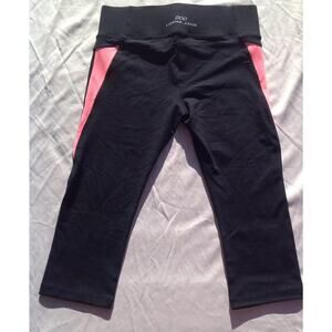 Lorna Jane Core Stability 7/8 Tight NWOT small S fitness CaprisBlack Pink